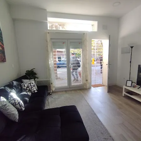 Apartamento Hm En Vista Alegre Madrid Exterior foto